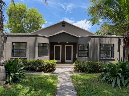 521 48th St, West Palm Beach, FL, 33407-2815 | Card Image