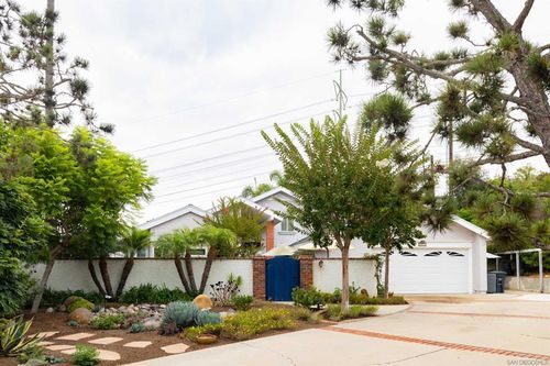 348 El Pedregal Dr, Solana Beach, CA, 92075-1732 | Card Image