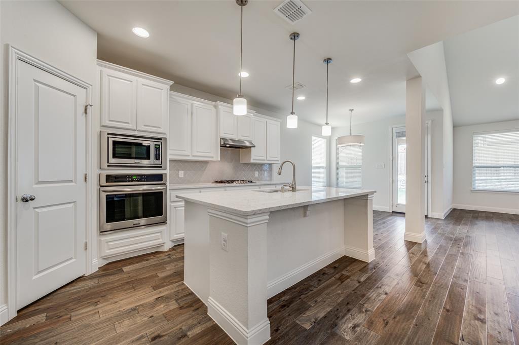 1514 Carnation Street, Inactive in Celina Zoocasa