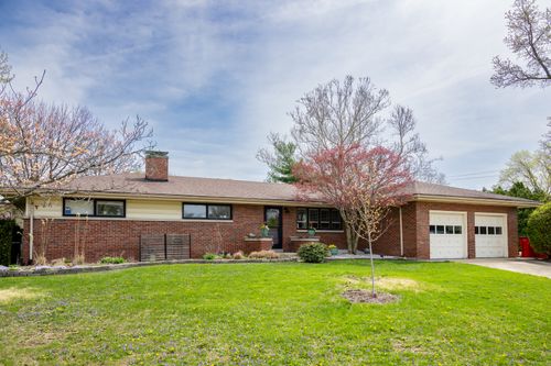 1104 S Westlawn Ave, Champaign, IL, 61821-4408 | Card Image