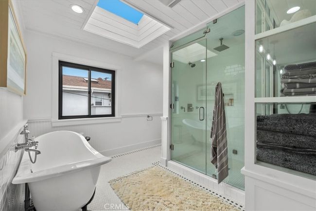 1012 10 Th St, House other with 4 bedrooms, 5 bathrooms and 8 parking in Manhattan Beach CA | Image 21