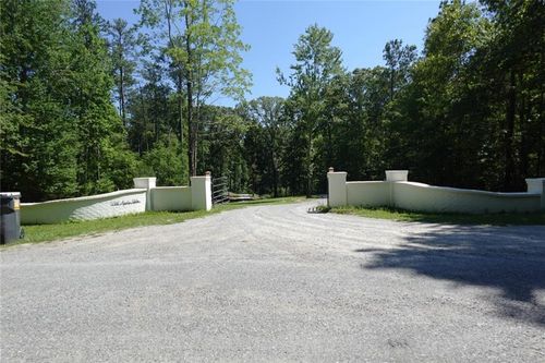 16 Vineyard Rd, Dallas, GA, 30132-2556 | Card Image