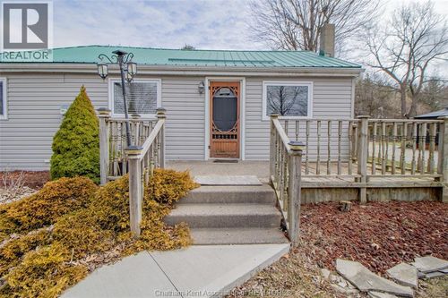 29909 W Bothwell Rd, Bothwell, ON, N0P1C0 | Card Image