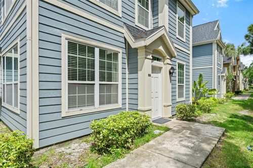 103-5561 Rosehill Rd, SARASOTA, FL, 34233-3077 | Card Image