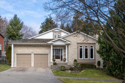 944 Duncannon Dr, Pickering, ON, L1X2P3 | Card Image