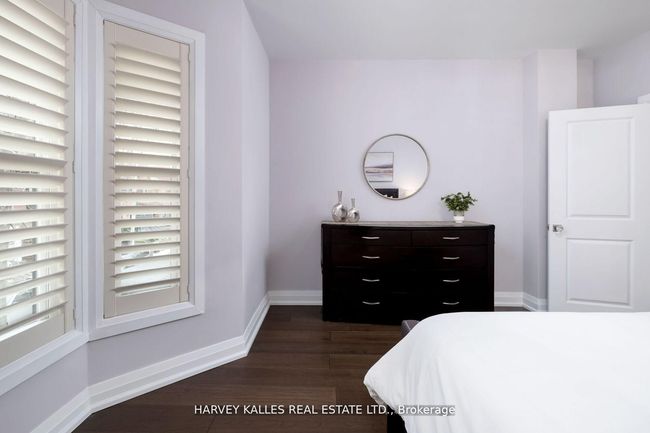 65 Tiverton Ave, House other with 3 bedrooms, 2 bathrooms and 2 parking in Toronto ON | Image 27