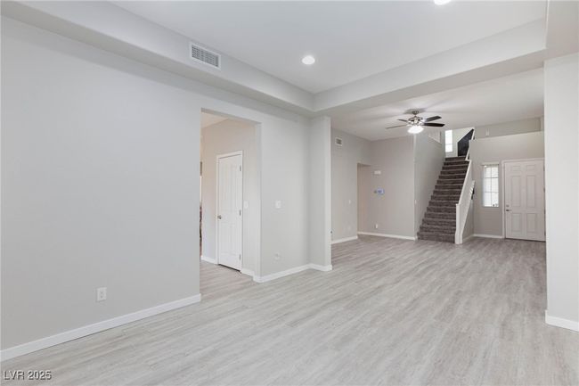 9085 Bridal Creek Ave, House other with 5 bedrooms, 3 bathrooms and null parking in Las Vegas NV | Image 14