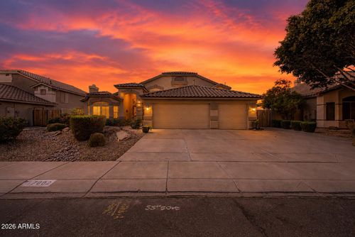 7002 W Lone Cactus Dr, Glendale, AZ, 85308-9508 | Card Image