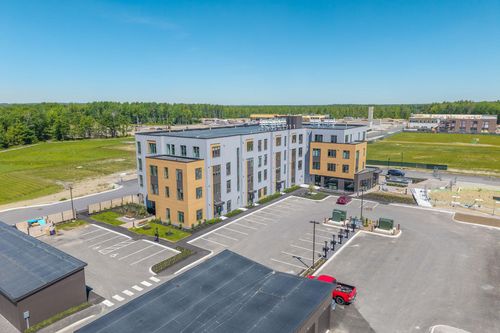 330-1 Cross St, Scarborough, ME, 04074-6312 | Card Image