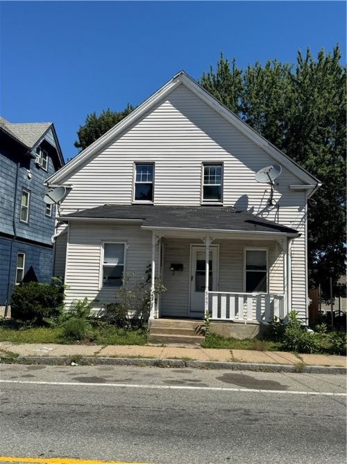 545 Park Ave, Cranston, RI, 02910-2346 | Card Image