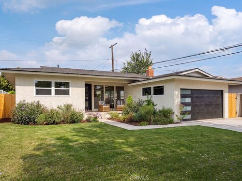 3337 Iroquois Ave, Long Beach, CA, 90808-4104 | Card Image