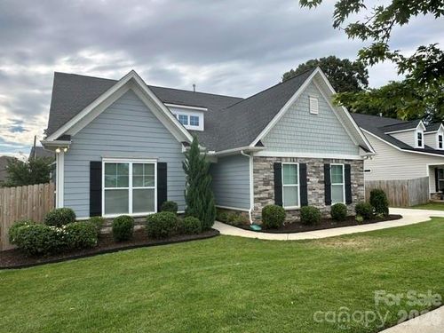 3826 Dewitt Ln, Charlotte, NC, 28217-1611 | Card Image