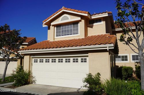 495 Novara Way, Oak Park, CA, 91377-5558 | Card Image