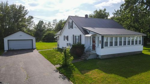 17 Main Street, Bradley, ME, 04411 | Card Image