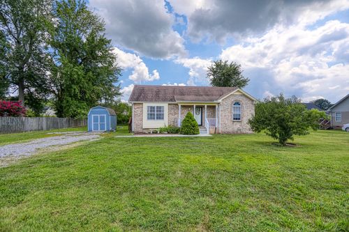 119 Kenwood Dr, Portland, TN, 37148-2082 | Card Image