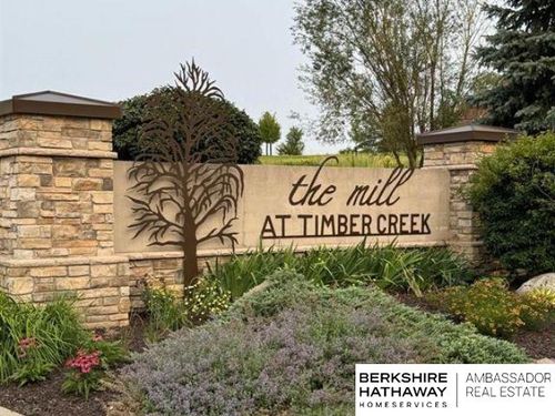 lot-10-11611 N 59th St, Omaha, NE, 68152-1427 | Card Image