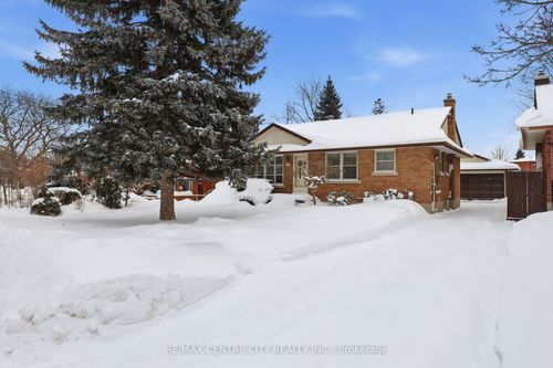 81 Clive Rd, Kitchener, ON, N2H3N5 | Card Image