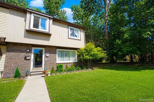 38001 Carolon Blvd, Westland, MI, 48185-3301 | Card Image
