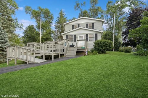 33323 75th St, Burlington, WI, 53105-8870 | Card Image