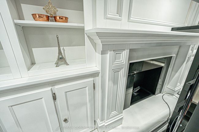 702 Castleguard Cres, House other with 4 bedrooms, 2 bathrooms and 4 parking in Burlington ON | Image 29