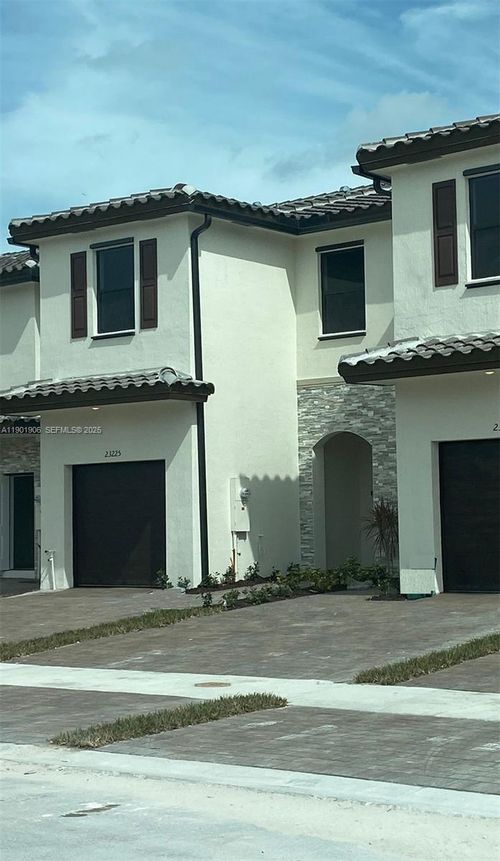 23225-23225 Sw 111th Ave, Homestead, FL, 33032-5189 | Card Image