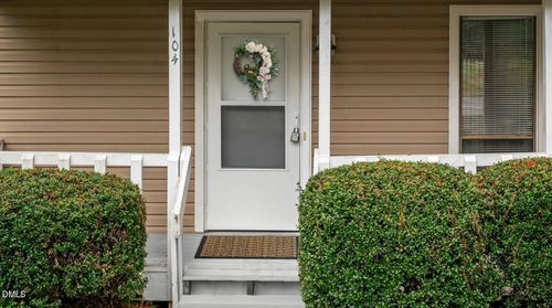 104 Arbuckle Ln, Cary, NC, 27511-4378 | Card Image