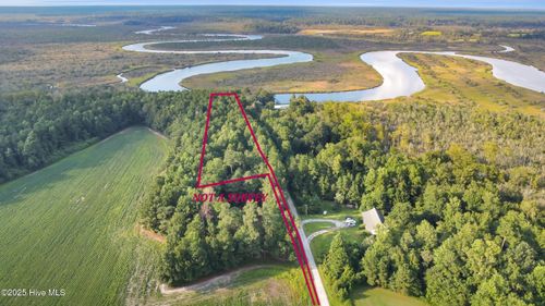 1 Naomi Ln, Stella, NC, 28582 | Card Image