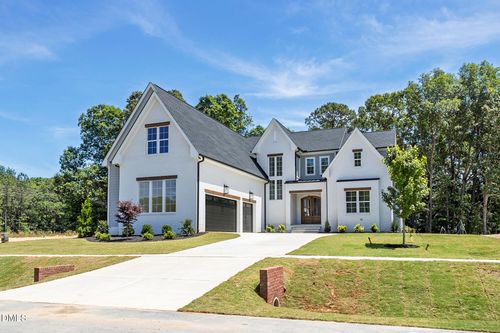300 Meadow Walk Dr, Fuquay-Varina, NC, 27526-4387 | Card Image