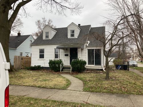 20604 Elkhart St, Harper Woods, MI, 48225-2240 | Card Image