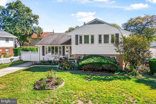 6119 85th Ave, NEW CARROLLTON, MD, 20784-2841 | Card Image