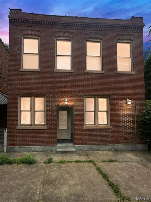 3658 Salena St, Saint Louis, MO, 63118-4147 | Card Image