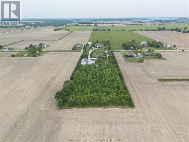 5569 Concession Rd 5 N, House other with 6 bedrooms, 3 bathrooms and null parking in Amherstburg ON | Image 50