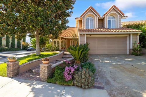 20071 Carson Ct, Santa Clarita, CA, 91390-1269 | Card Image