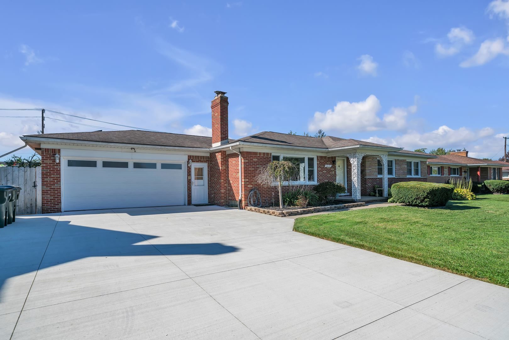 Oakgrove St, Saint Clair Shores, MI 48082
