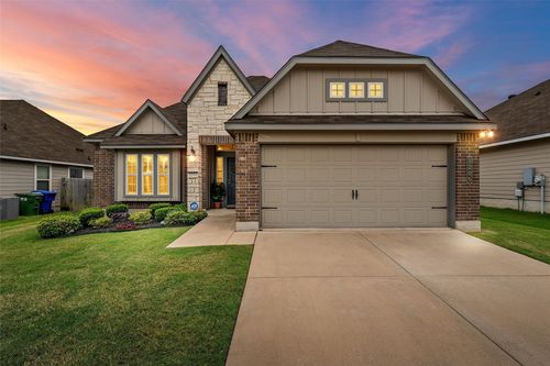 3205 Samson Dr, Lorena, TX, 76655-4084 | Card Image