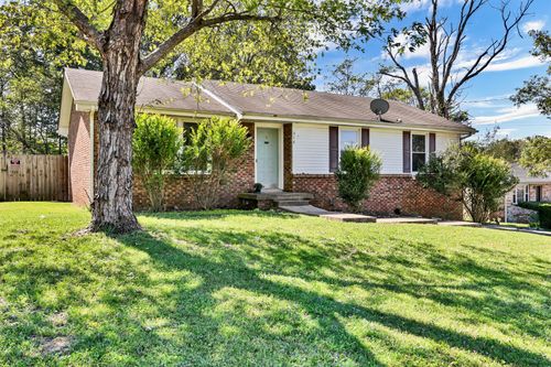 614 Cayce Dr, Clarksville, TN, 37042-3739 | Card Image