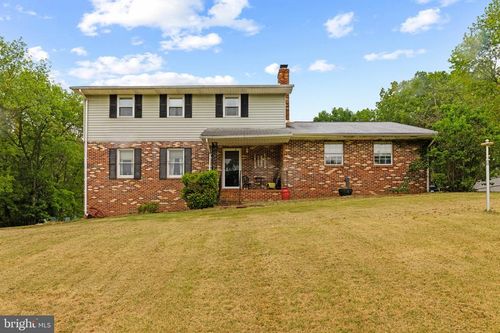 10208 Oxfordshire Dr, Nokesville, VA, 20181-1609 | Card Image