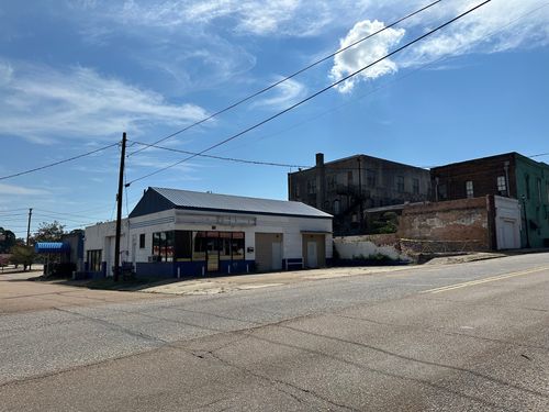610 W Main St, Homer, LA, 71040-3413 | Card Image