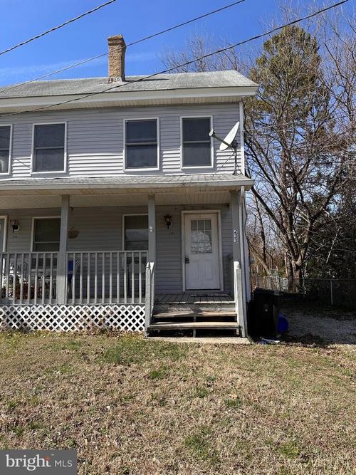 233 Center Street, ELMER, NJ, 08318 | Card Image