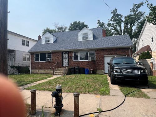 16035 119th Drive, New York, NY, 11434 | Card Image