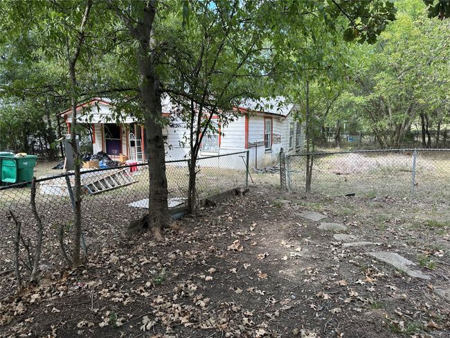 View of yard | Image 8