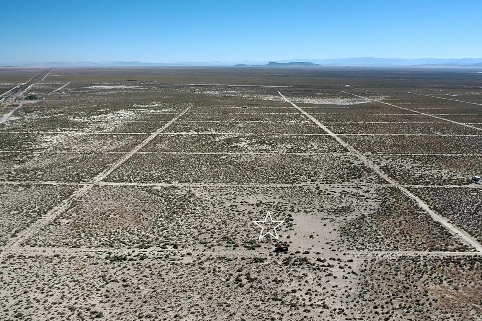Land in Beryl 3
