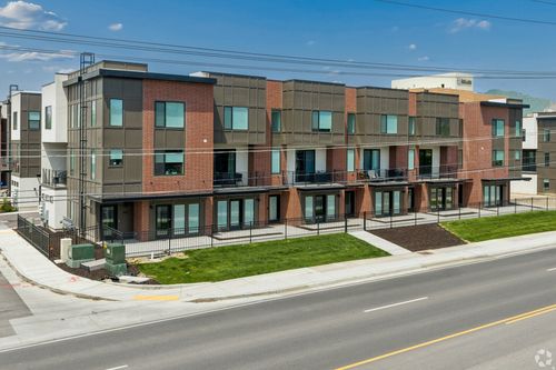 32-612 E Elanor Cv S, Salt Lake City, UT, 84107 | Card Image