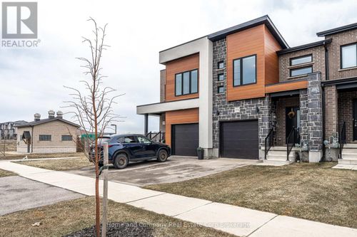 376 Bradshaw Dr, Stratford, ON, N5A0K2 | Card Image