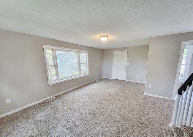 31 Harvard Ct, House other with 3 bedrooms, 2 bathrooms and 2 parking in Dracut MA | Image 8