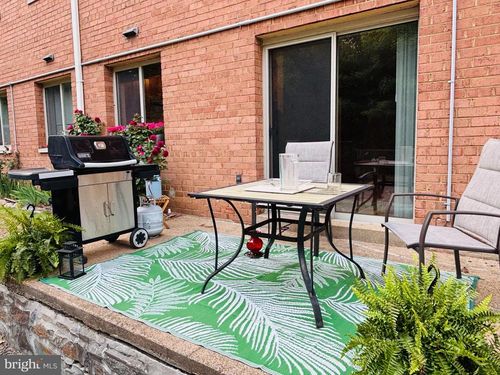 111-2710 Macomb St Nw, WASHINGTON, DC, 20008-5012 | Card Image