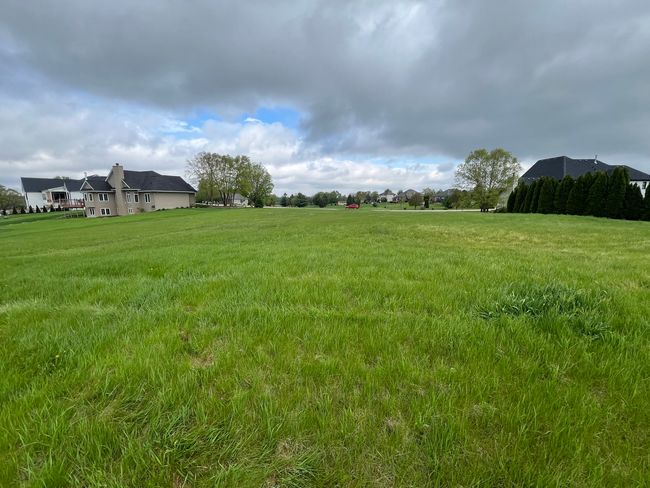 8952 Wilcox Ct, House other with 3 bedrooms, 3 bathrooms and 3 parking in Newark IL | Image 4