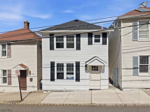 33 Clinton Pl, Morristown, NJ, 07960-6805 | Card Image