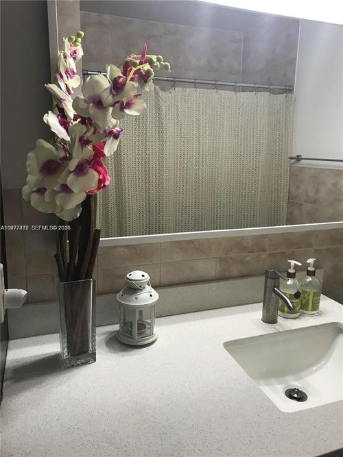 apt-b2-10794 N Kendall Dr, Miami, FL, 33176-1418 | Card Image
