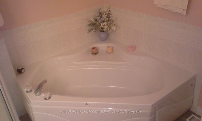25 Shadow Lane, House attached with 3 bedrooms, 3 bathrooms and 2 parking in Exeter ON | Image 13